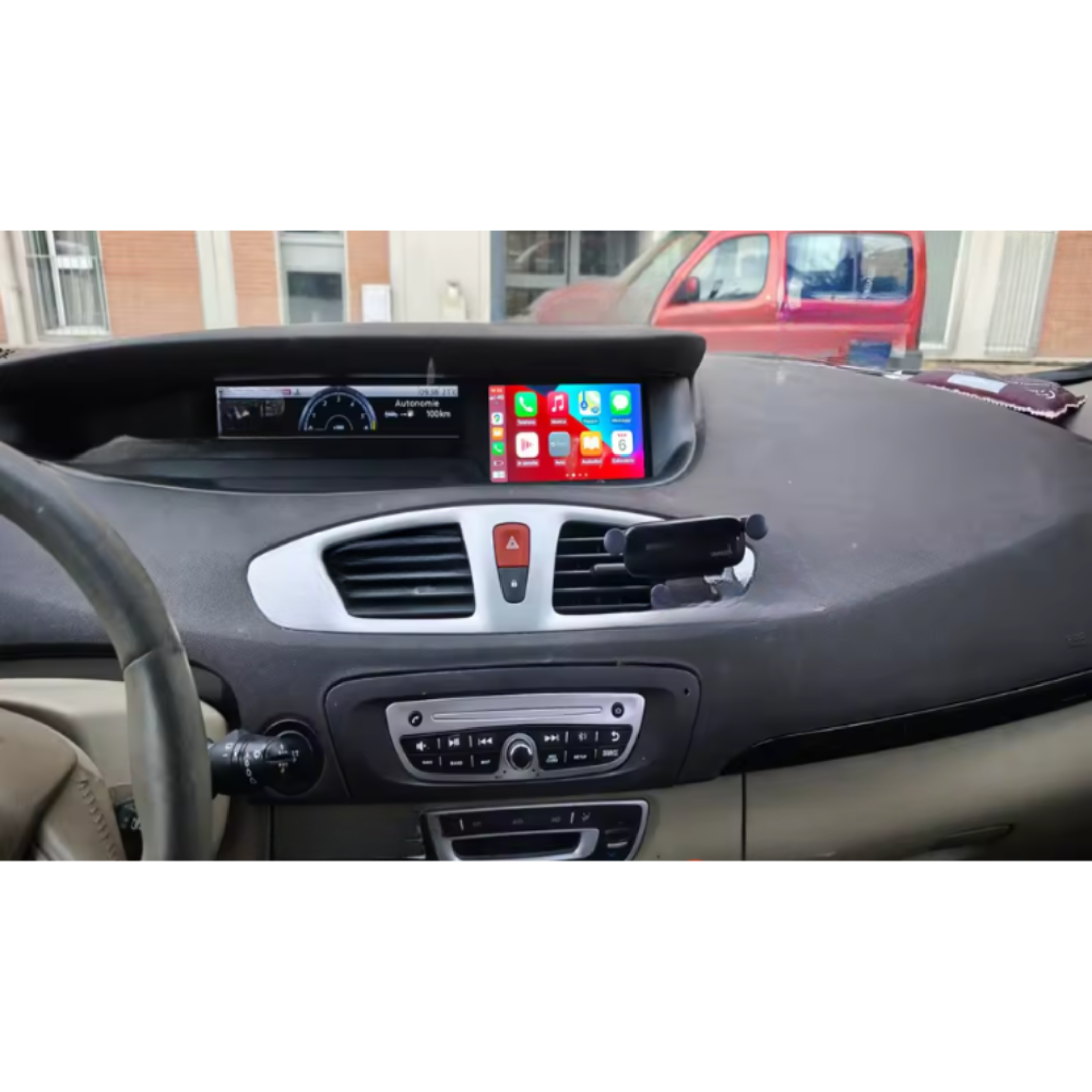 Autoradio Android 15 Movyro pour Renault Scenic 3 2009-2016 avec Apple CarPlay et Android Auto, affichage de l'écran principal.